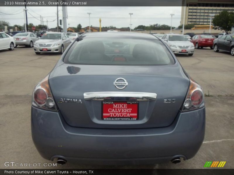Ocean Gray / Charcoal 2010 Nissan Altima 2.5