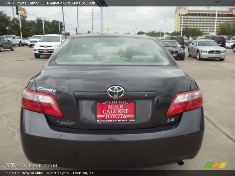Magnetic Gray Metallic / Ash 2009 Toyota Camry LE