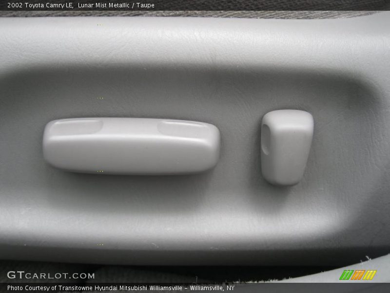 Lunar Mist Metallic / Taupe 2002 Toyota Camry LE