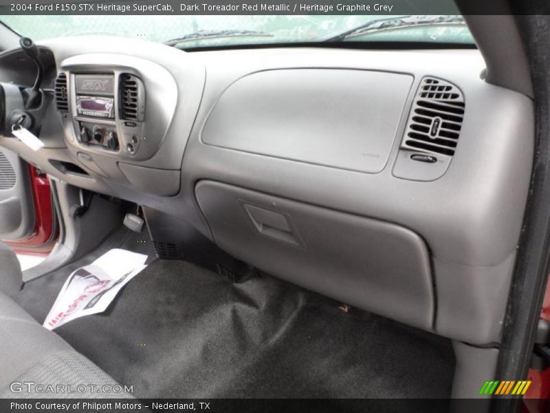 Dashboard of 2004 F150 STX Heritage SuperCab