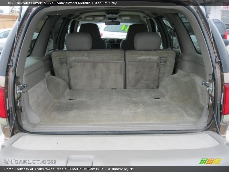 Sandalwood Metallic / Medium Gray 2004 Chevrolet Blazer LS 4x4