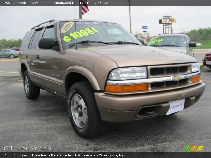 Sandalwood Metallic / Medium Gray 2004 Chevrolet Blazer LS 4x4