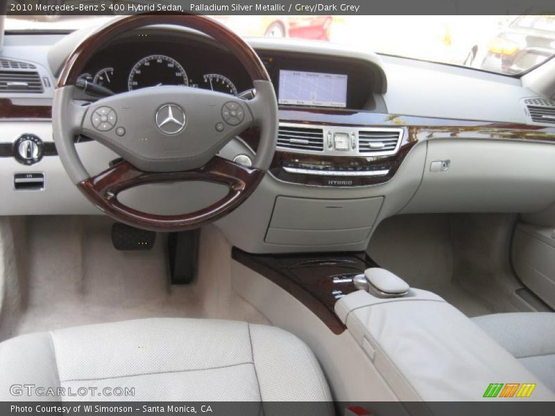 Dashboard of 2010 S 400 Hybrid Sedan