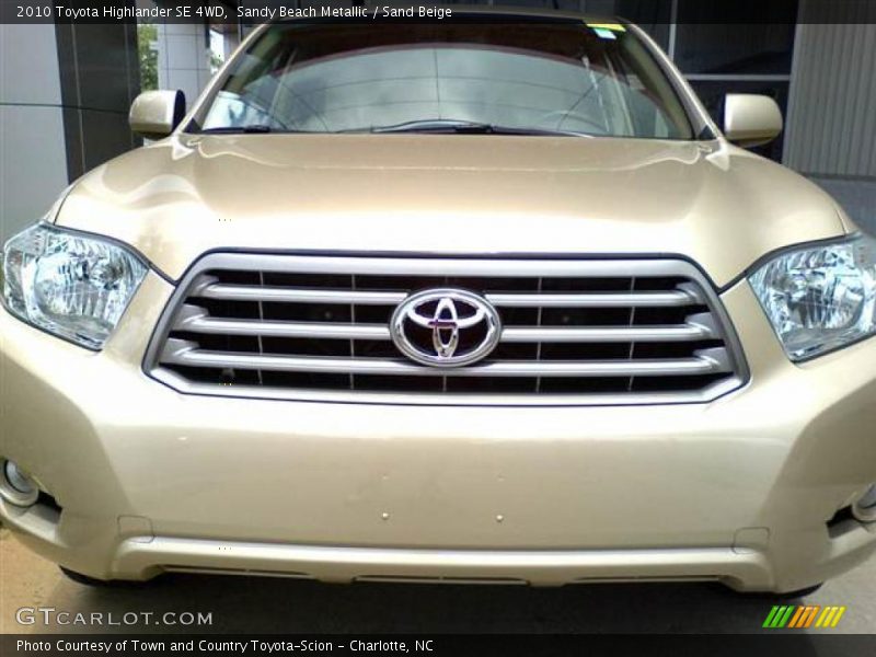 Sandy Beach Metallic / Sand Beige 2010 Toyota Highlander SE 4WD