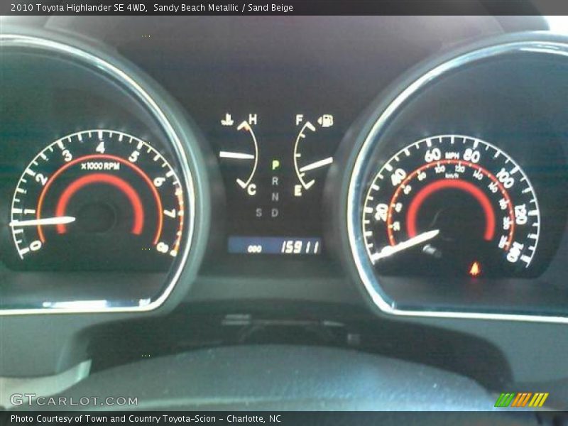 Sandy Beach Metallic / Sand Beige 2010 Toyota Highlander SE 4WD