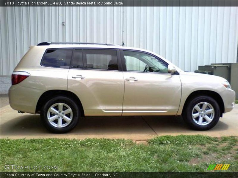Sandy Beach Metallic / Sand Beige 2010 Toyota Highlander SE 4WD