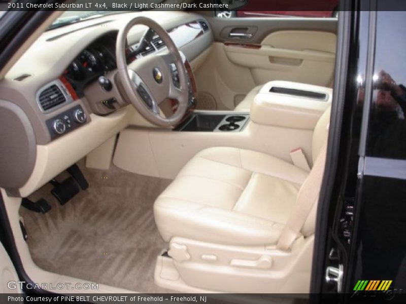 Black / Light Cashmere/Dark Cashmere 2011 Chevrolet Suburban LT 4x4