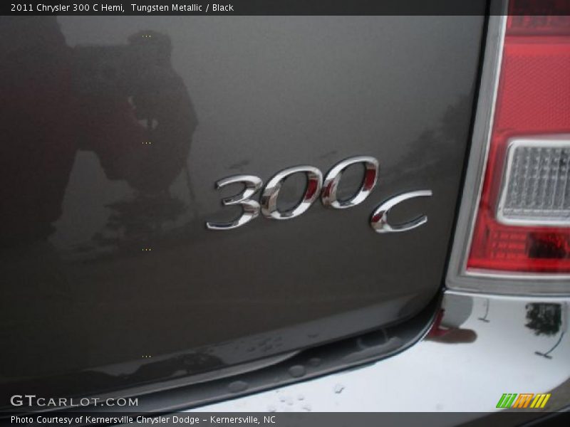 Tungsten Metallic / Black 2011 Chrysler 300 C Hemi