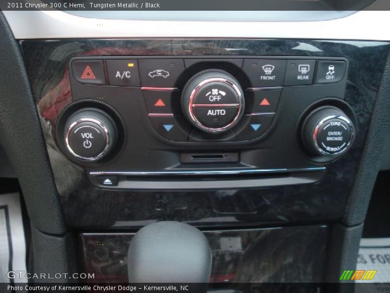 Tungsten Metallic / Black 2011 Chrysler 300 C Hemi