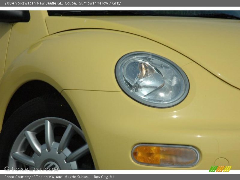 Sunflower Yellow / Gray 2004 Volkswagen New Beetle GLS Coupe