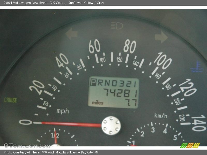 Sunflower Yellow / Gray 2004 Volkswagen New Beetle GLS Coupe