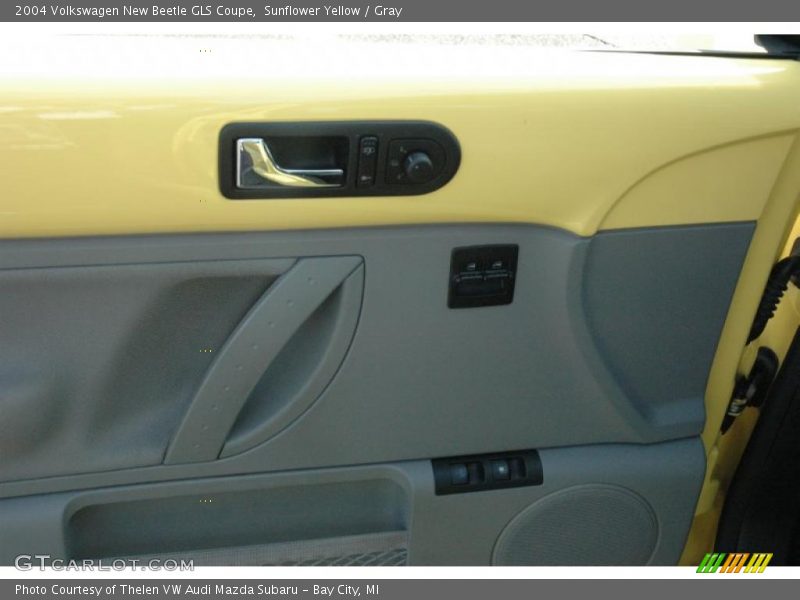 Sunflower Yellow / Gray 2004 Volkswagen New Beetle GLS Coupe