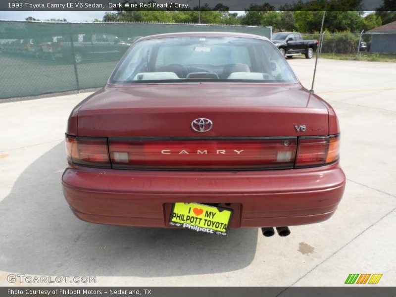 Dark Wine Red Pearl / Gray 1993 Toyota Camry LE V6 Sedan