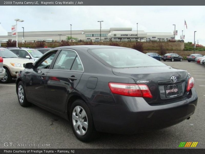 Magnetic Gray Metallic / Ash 2009 Toyota Camry LE