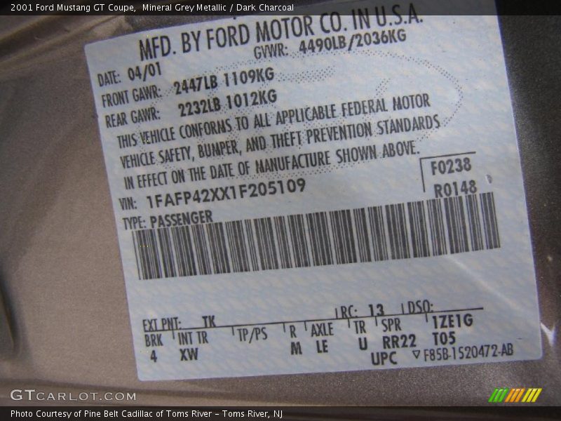 Mineral Grey Metallic / Dark Charcoal 2001 Ford Mustang GT Coupe
