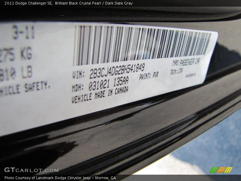 Brilliant Black Crystal Pearl / Dark Slate Gray 2011 Dodge Challenger SE