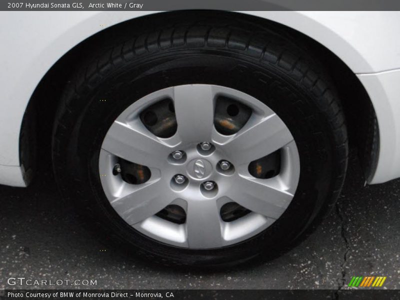 Arctic White / Gray 2007 Hyundai Sonata GLS