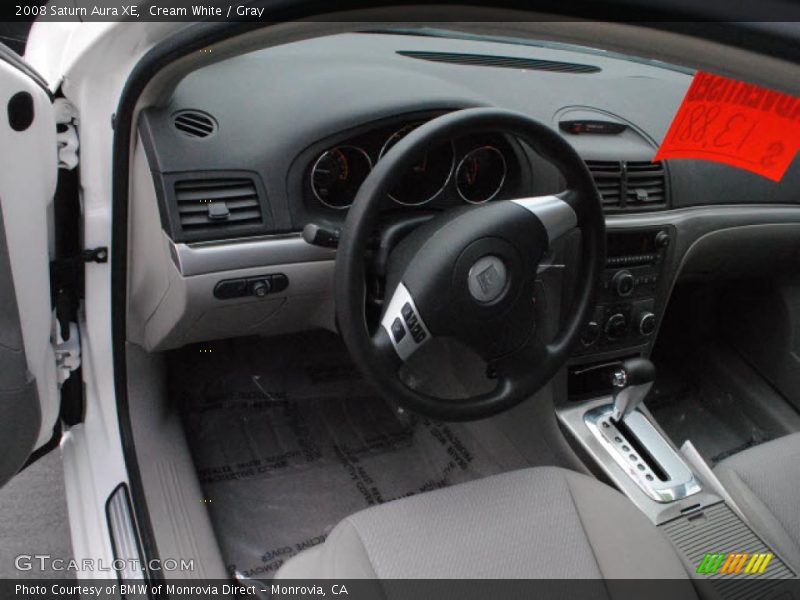 Cream White / Gray 2008 Saturn Aura XE