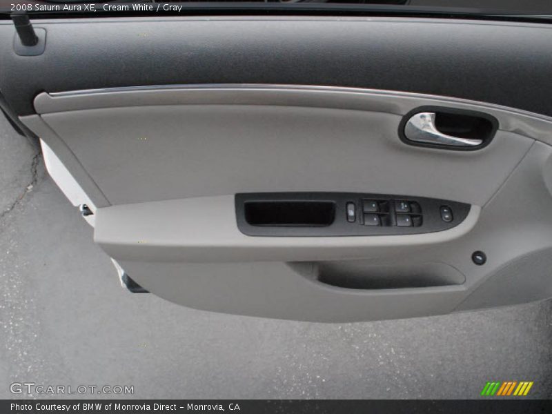 Cream White / Gray 2008 Saturn Aura XE