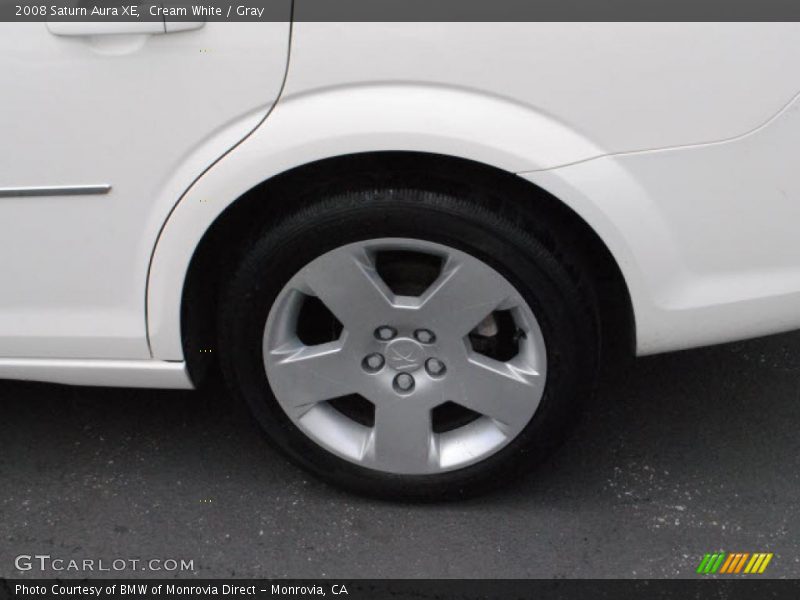 Cream White / Gray 2008 Saturn Aura XE