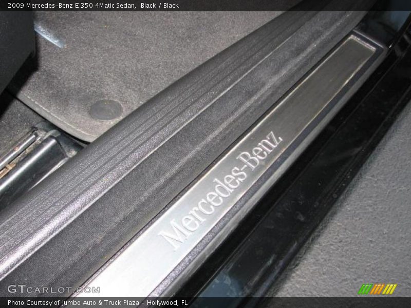 Black / Black 2009 Mercedes-Benz E 350 4Matic Sedan