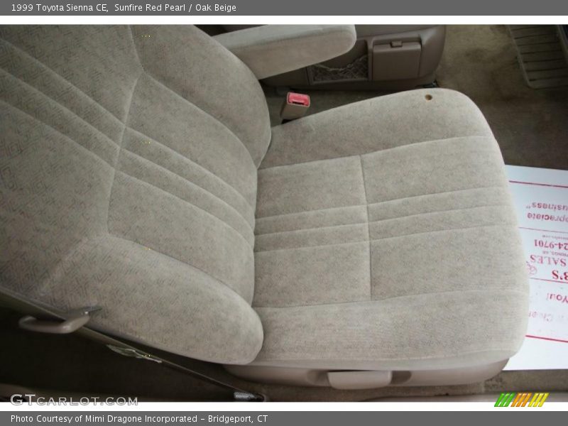 Sunfire Red Pearl / Oak Beige 1999 Toyota Sienna CE