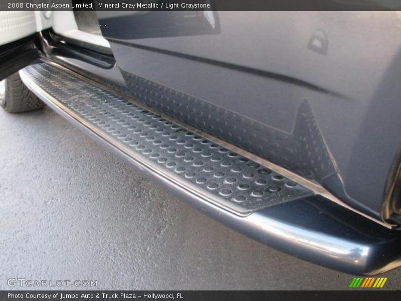 Mineral Gray Metallic / Light Graystone 2008 Chrysler Aspen Limited