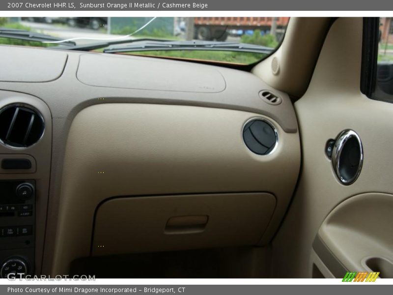 Sunburst Orange II Metallic / Cashmere Beige 2007 Chevrolet HHR LS