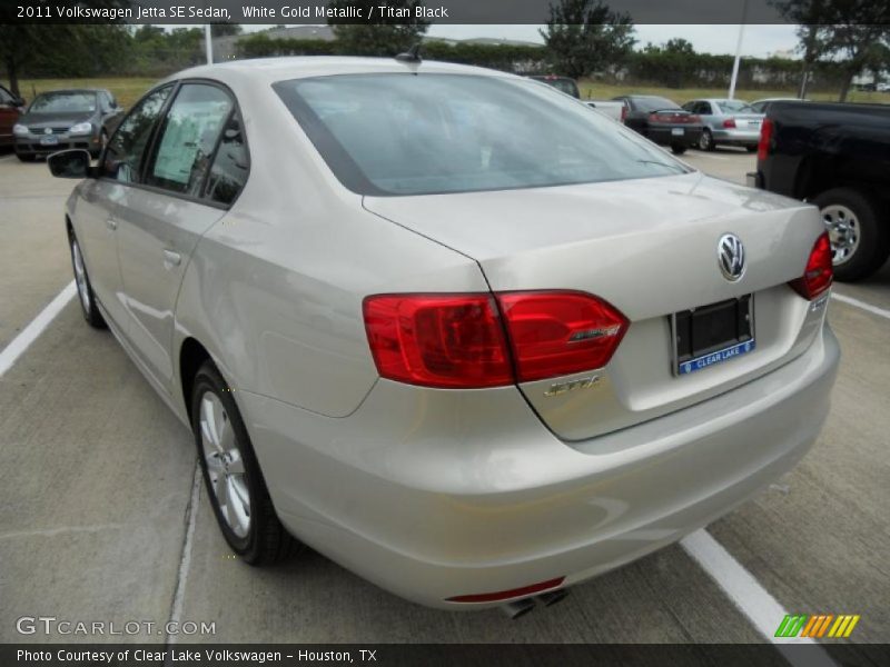 White Gold Metallic / Titan Black 2011 Volkswagen Jetta SE Sedan