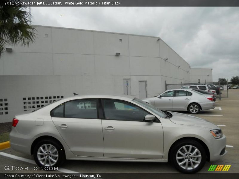 White Gold Metallic / Titan Black 2011 Volkswagen Jetta SE Sedan