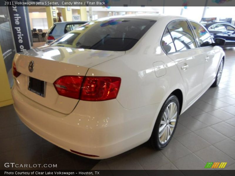 Candy White / Titan Black 2011 Volkswagen Jetta S Sedan