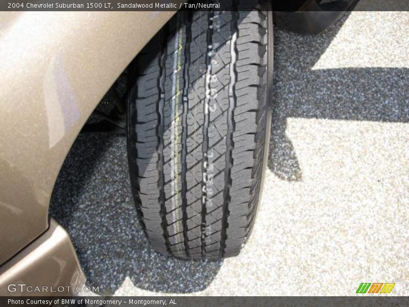 Sandalwood Metallic / Tan/Neutral 2004 Chevrolet Suburban 1500 LT