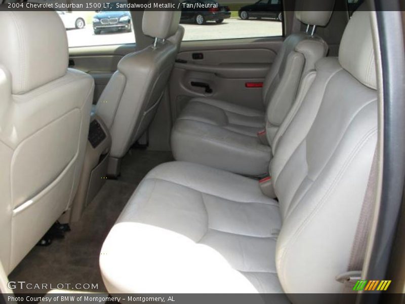  2004 Suburban 1500 LT Tan/Neutral Interior