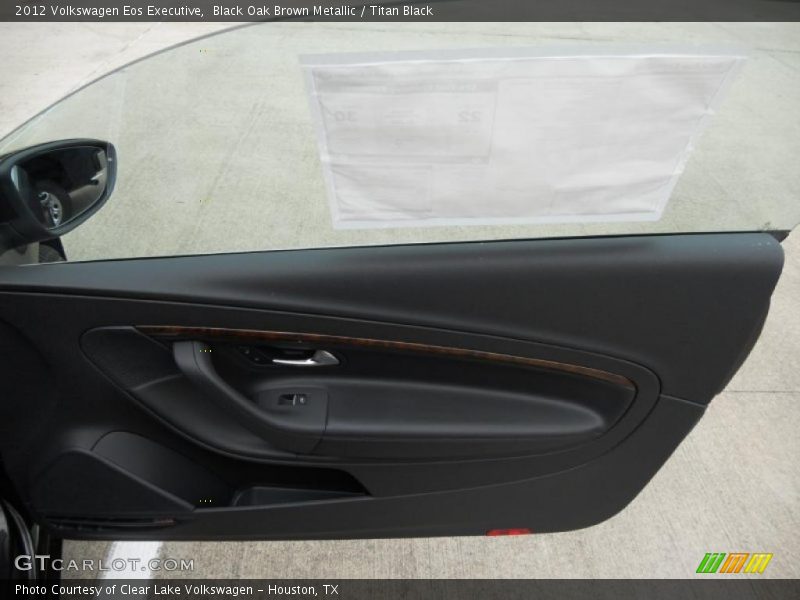 Black Oak Brown Metallic / Titan Black 2012 Volkswagen Eos Executive