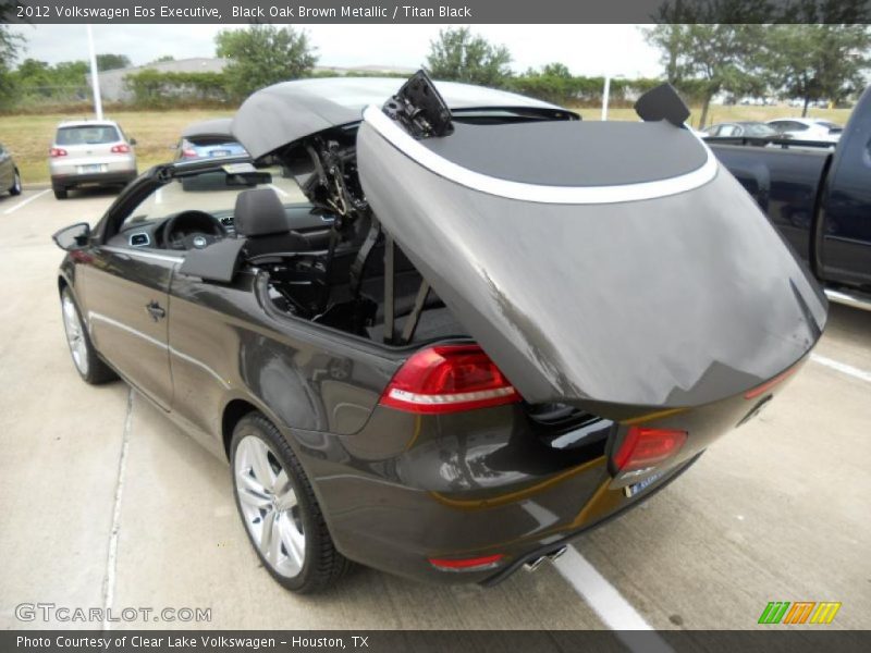 Black Oak Brown Metallic / Titan Black 2012 Volkswagen Eos Executive