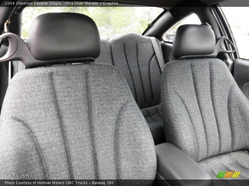 Ultra Silver Metallic / Graphite 2004 Chevrolet Cavalier Coupe