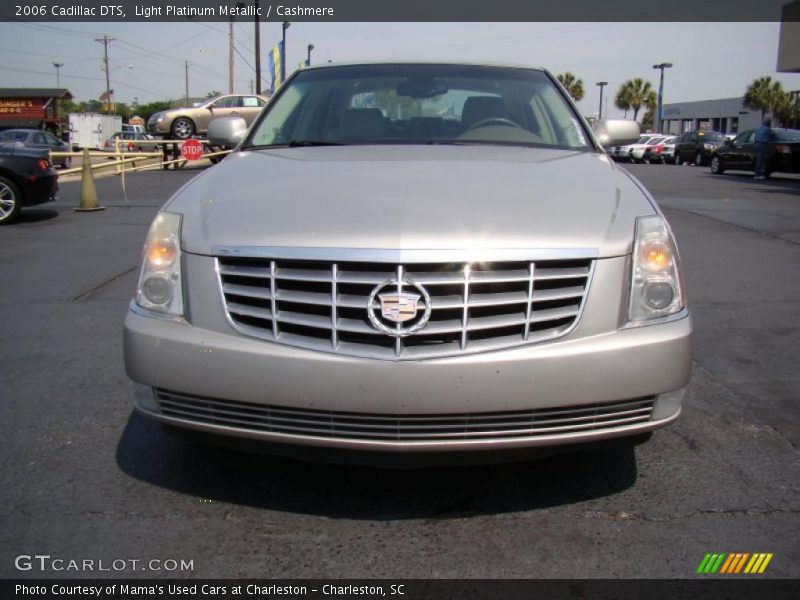 Light Platinum Metallic / Cashmere 2006 Cadillac DTS