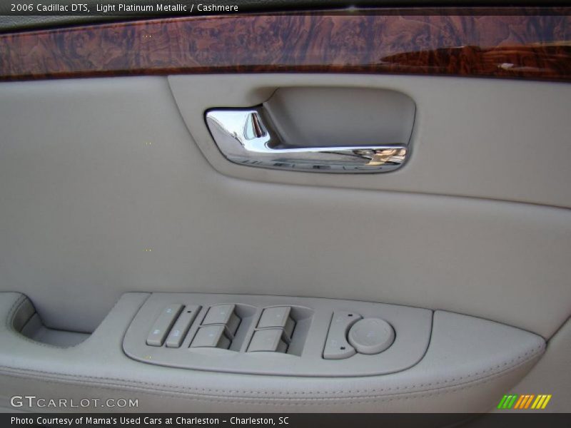 Light Platinum Metallic / Cashmere 2006 Cadillac DTS