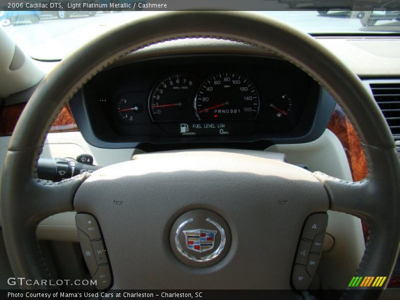 Light Platinum Metallic / Cashmere 2006 Cadillac DTS