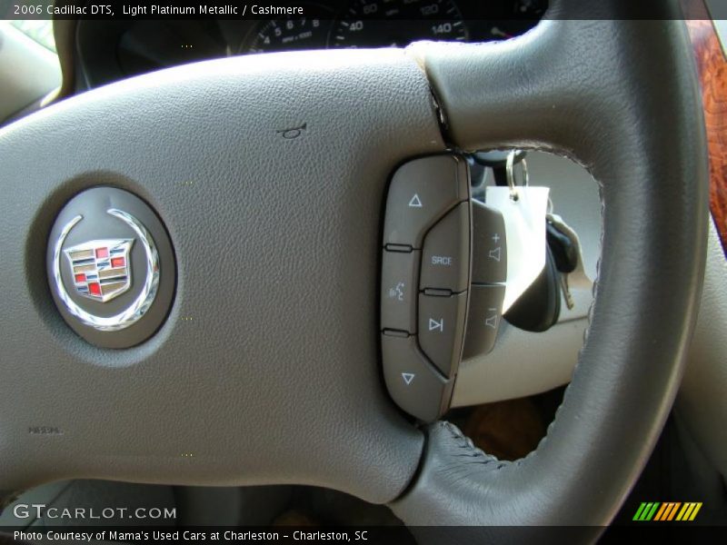 Light Platinum Metallic / Cashmere 2006 Cadillac DTS