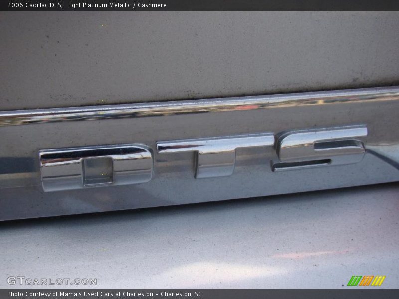 Light Platinum Metallic / Cashmere 2006 Cadillac DTS
