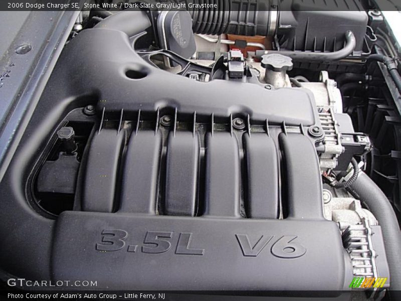 Stone White / Dark Slate Gray/Light Graystone 2006 Dodge Charger SE
