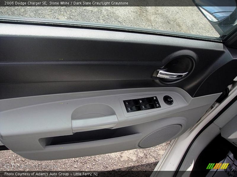 Stone White / Dark Slate Gray/Light Graystone 2006 Dodge Charger SE