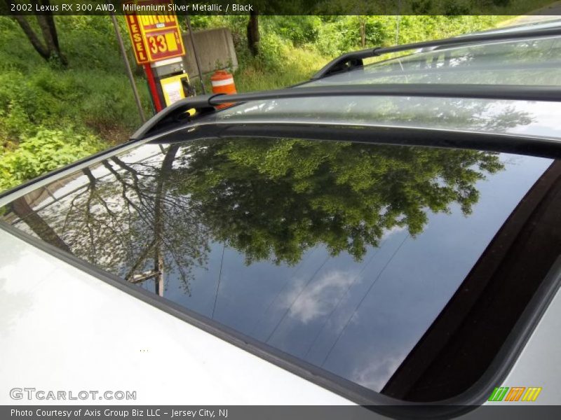Millennium Silver Metallic / Black 2002 Lexus RX 300 AWD