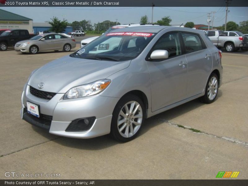 Front 3/4 View of 2010 Matrix XRS