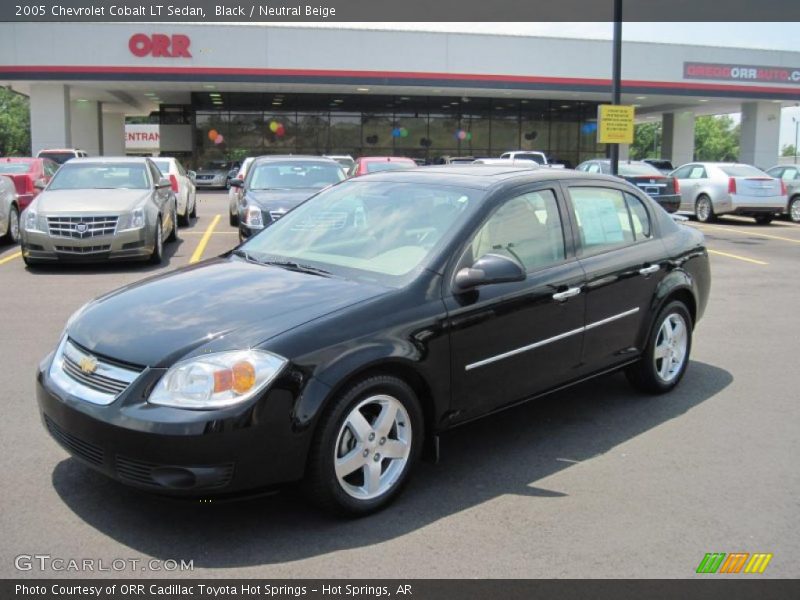 Black / Neutral Beige 2005 Chevrolet Cobalt LT Sedan