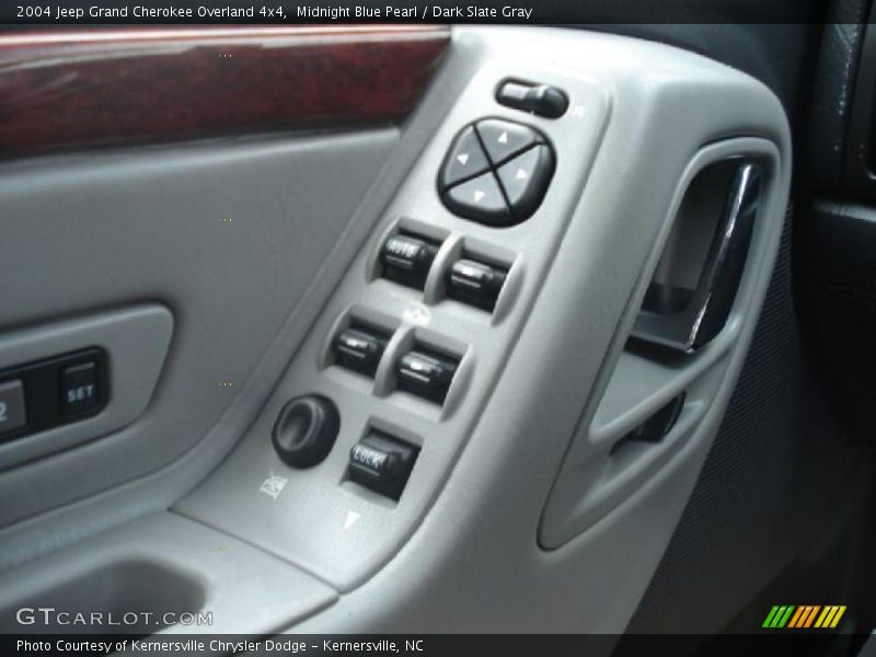 Midnight Blue Pearl / Dark Slate Gray 2004 Jeep Grand Cherokee Overland 4x4