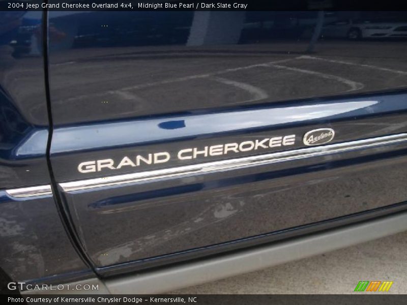 Midnight Blue Pearl / Dark Slate Gray 2004 Jeep Grand Cherokee Overland 4x4