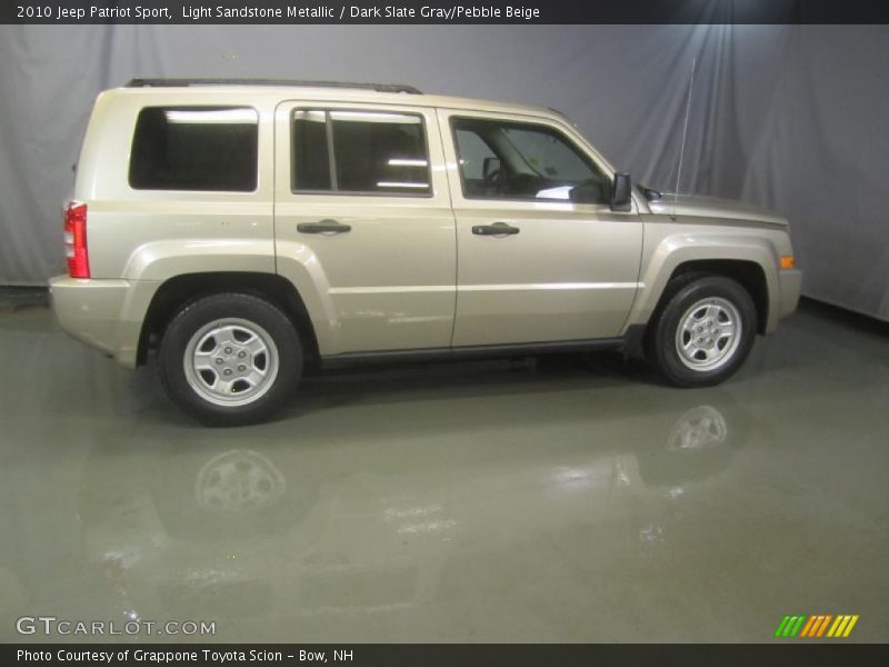 Light Sandstone Metallic / Dark Slate Gray/Pebble Beige 2010 Jeep Patriot Sport