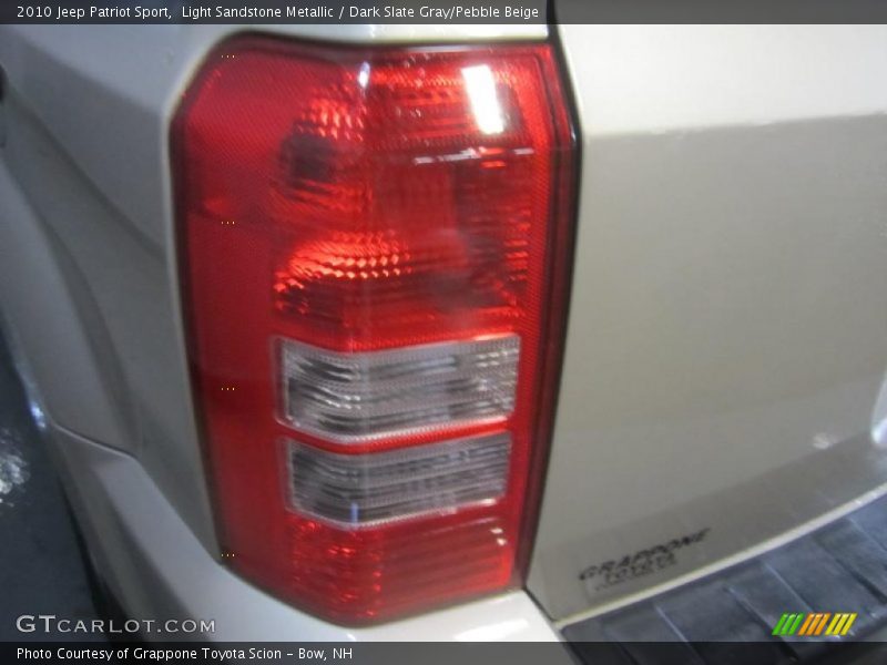 Light Sandstone Metallic / Dark Slate Gray/Pebble Beige 2010 Jeep Patriot Sport